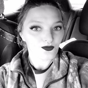 Meet your Posher, Stacy